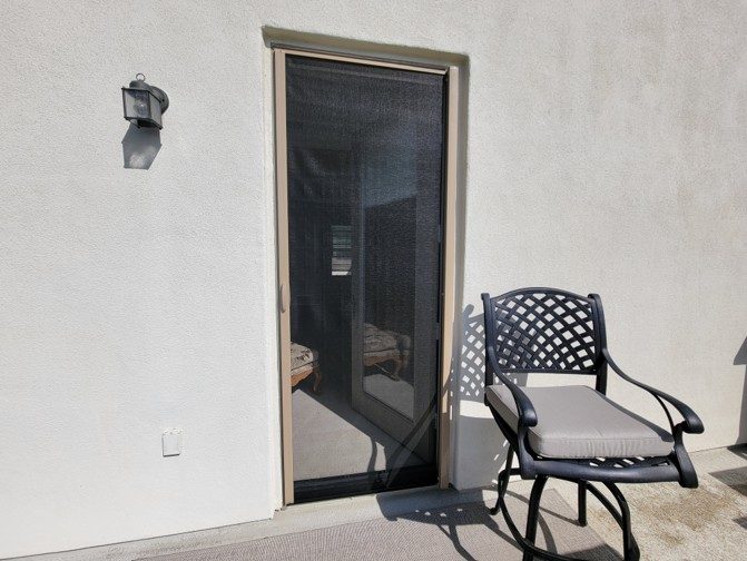 Outdoor living space with Apollo screens